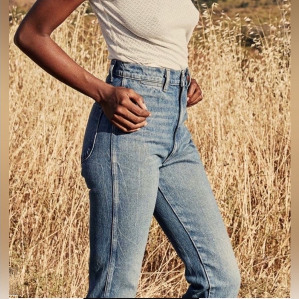 Doen High Rise Blue Jeans - Picture 5 of 13